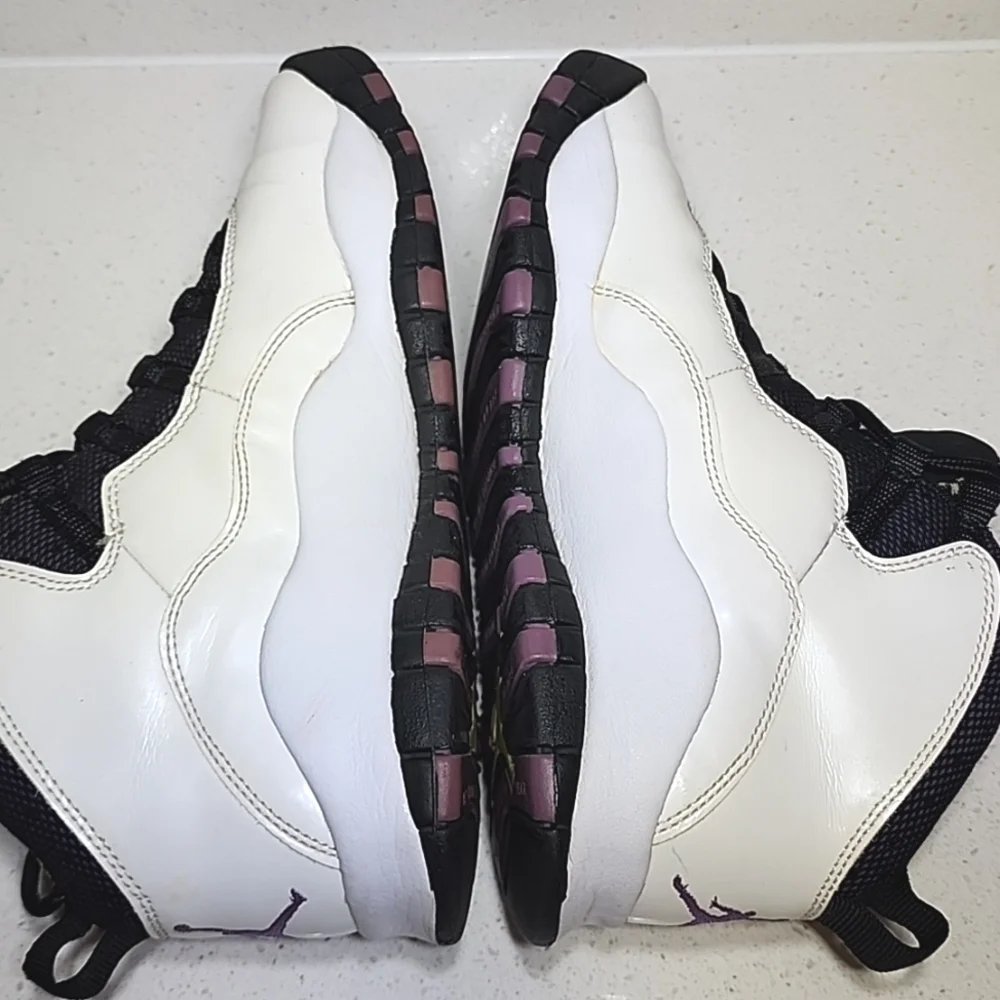 Air Jordans 10 Retro. Unisex. Size 5 Youth. Hard To Find Color Combo - Picture 7 of 16